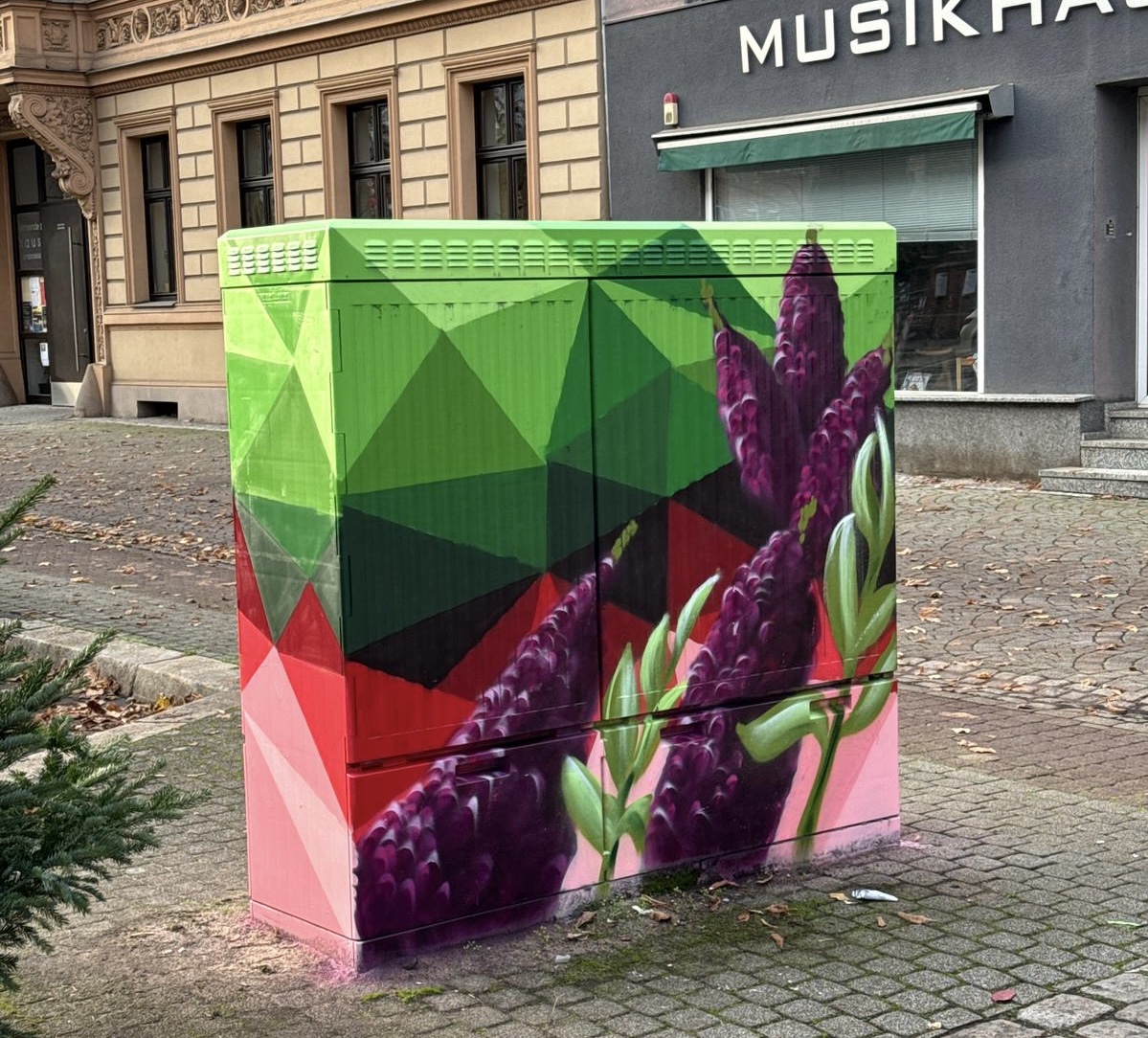 d65a9176 a3f0 4430 b928 951636cd163b